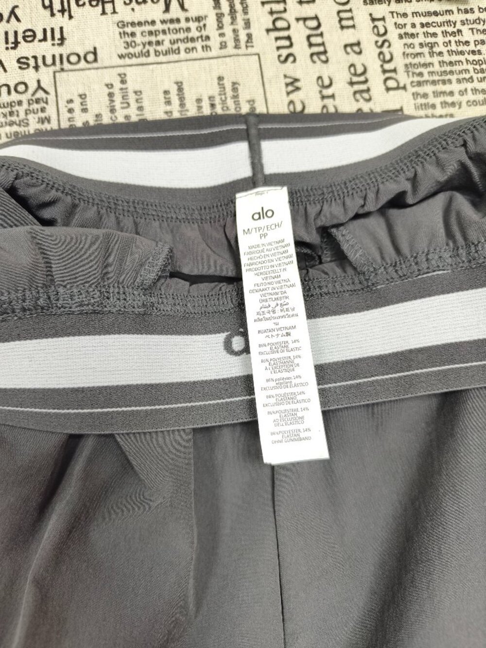 NWT ALO Yoga Suit Up Trouser Dark Grey (Regular)🌠✨Women's Wide Leg Pants - Picture 6 of 8